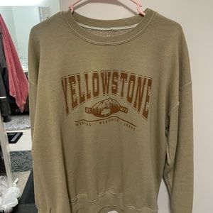 women’s yellowstone crewneck